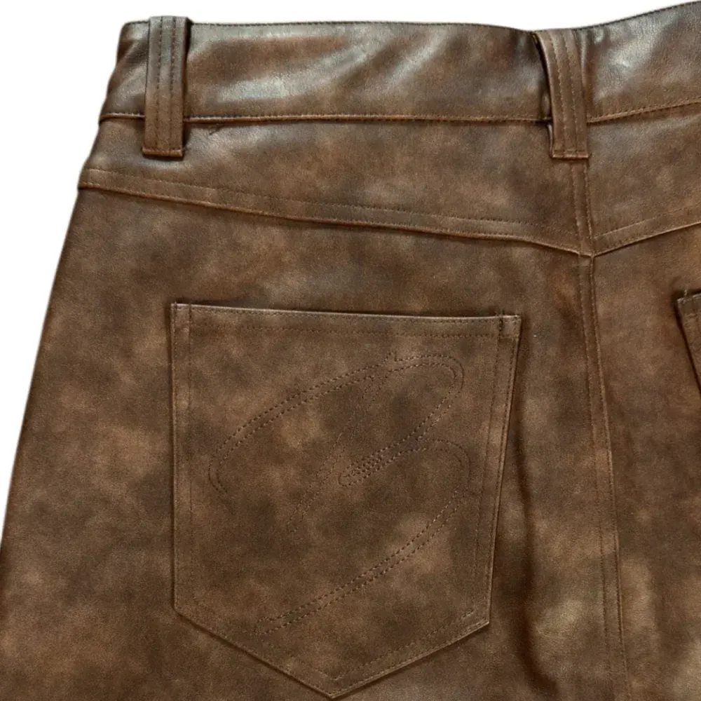 Shorts Bottega Desires Leather Brown foto 1