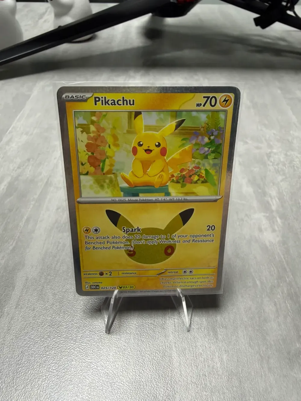 Pikachu (25/128) Celebração de 30 Anos Pokémon TCG