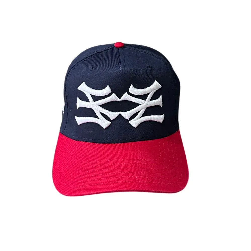 Imagem Boné oMA Studios NY NY Curved Brim Blue Red
