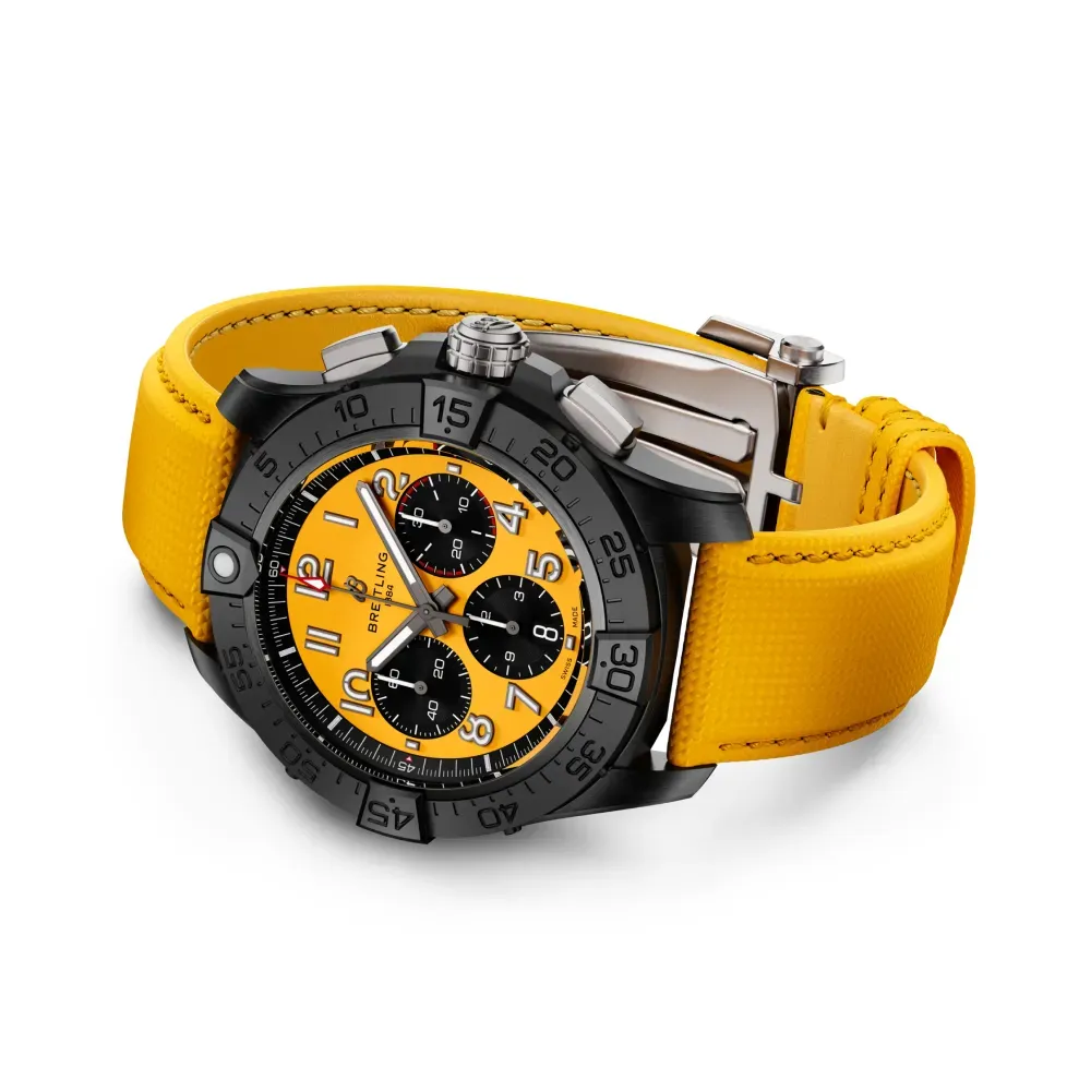 Relógio Breitling Avenger B01 Chronograph Night Mission 44mm foto 1