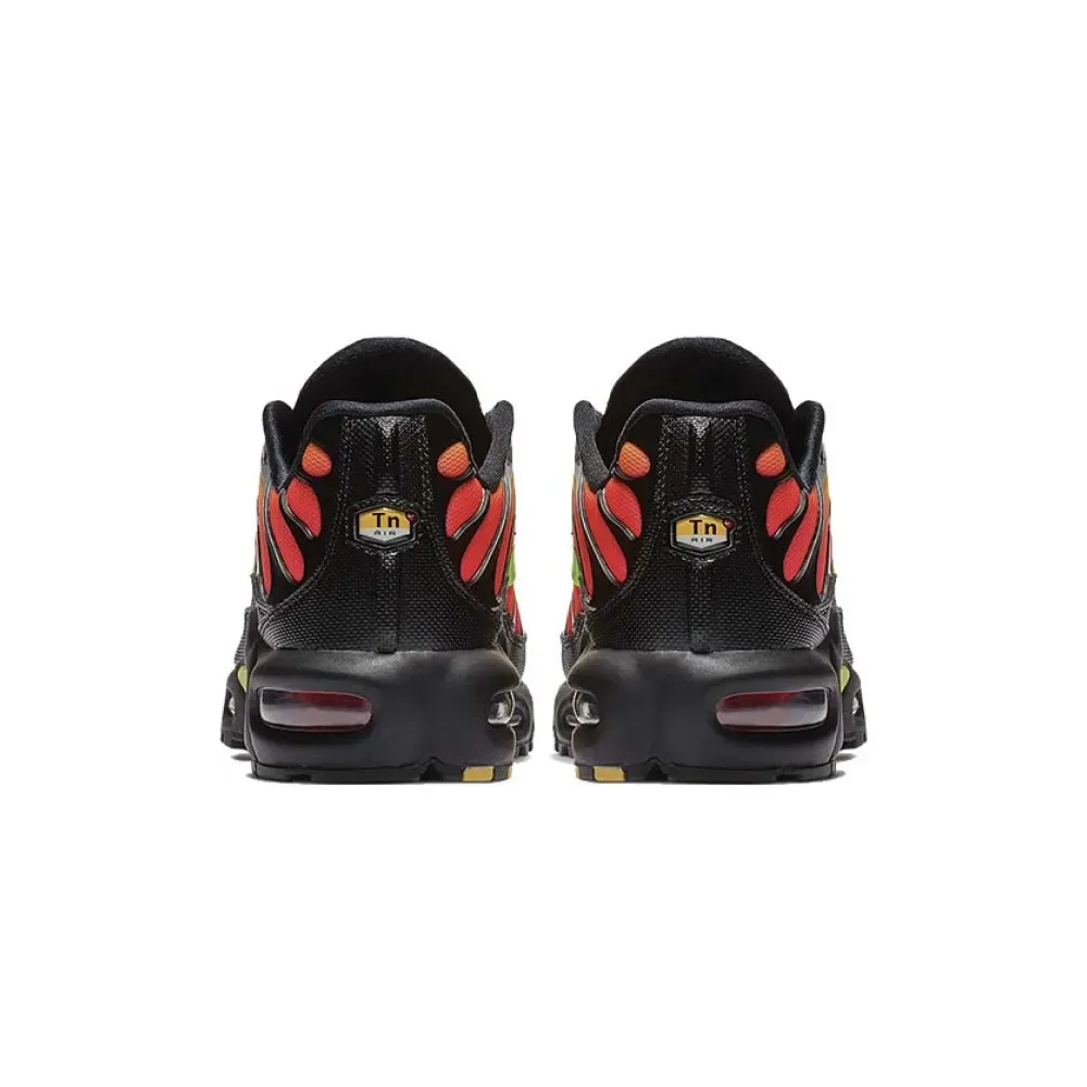 Nike Air Max Plus Black Volt Solar Red foto 4