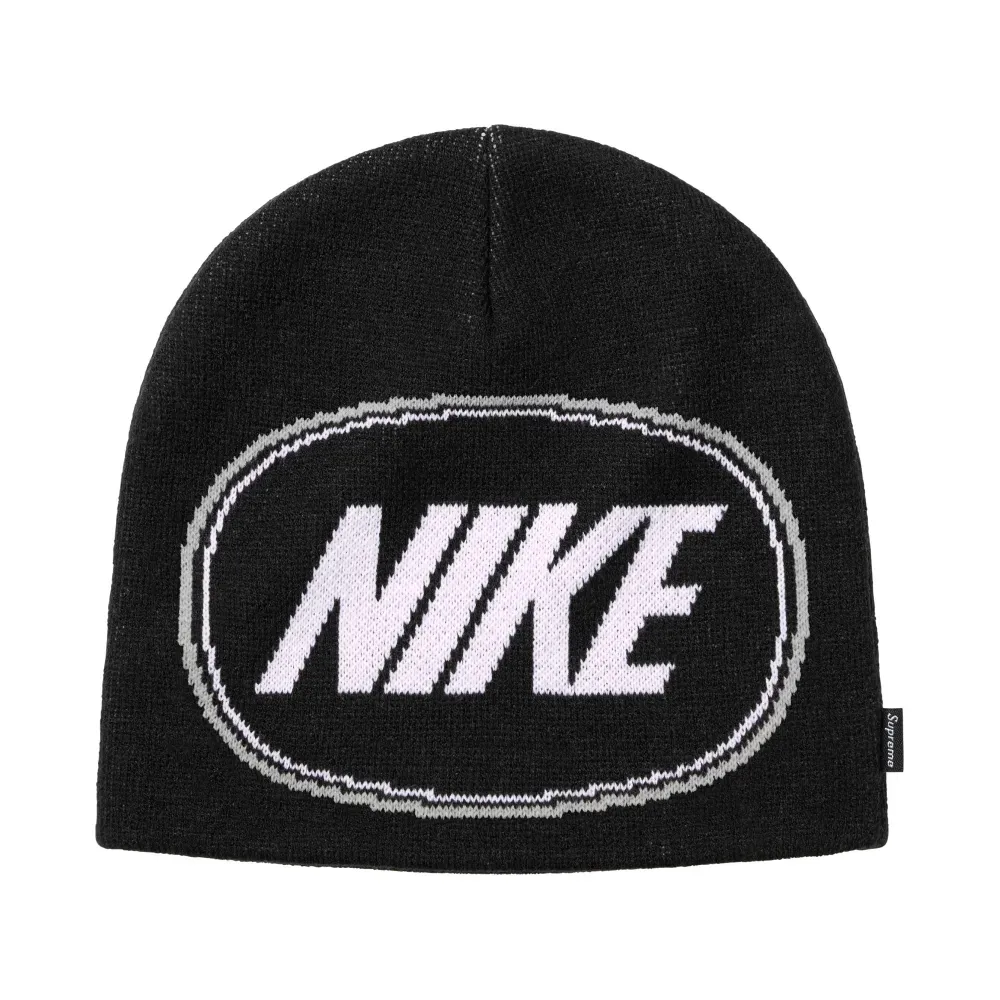 Imagem Nike x Supreme Touca Oval Beanie Black FW26-W6