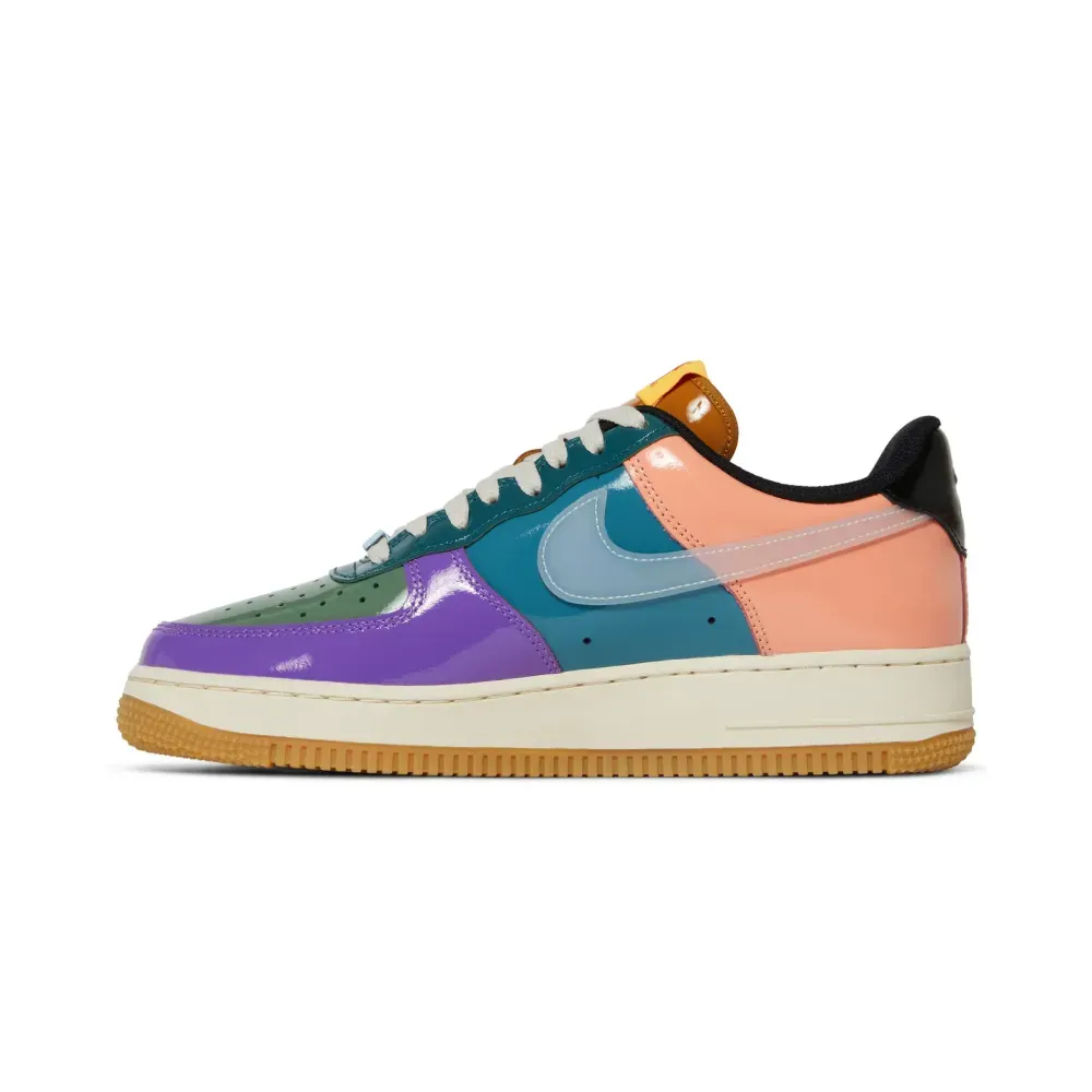 Undefeated x Nike Air Force 1 Low Celestine Blue foto 2