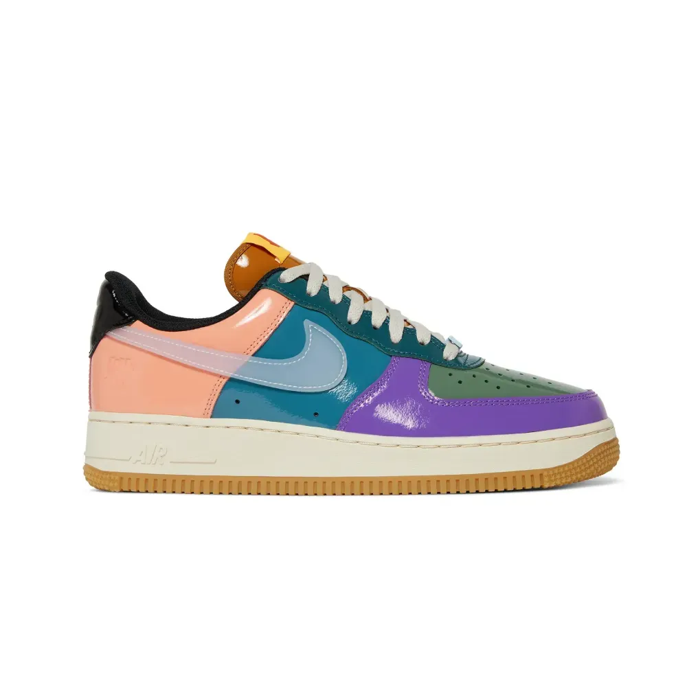 Undefeated x Nike Air Force 1 Low Celestine Blue foto 1