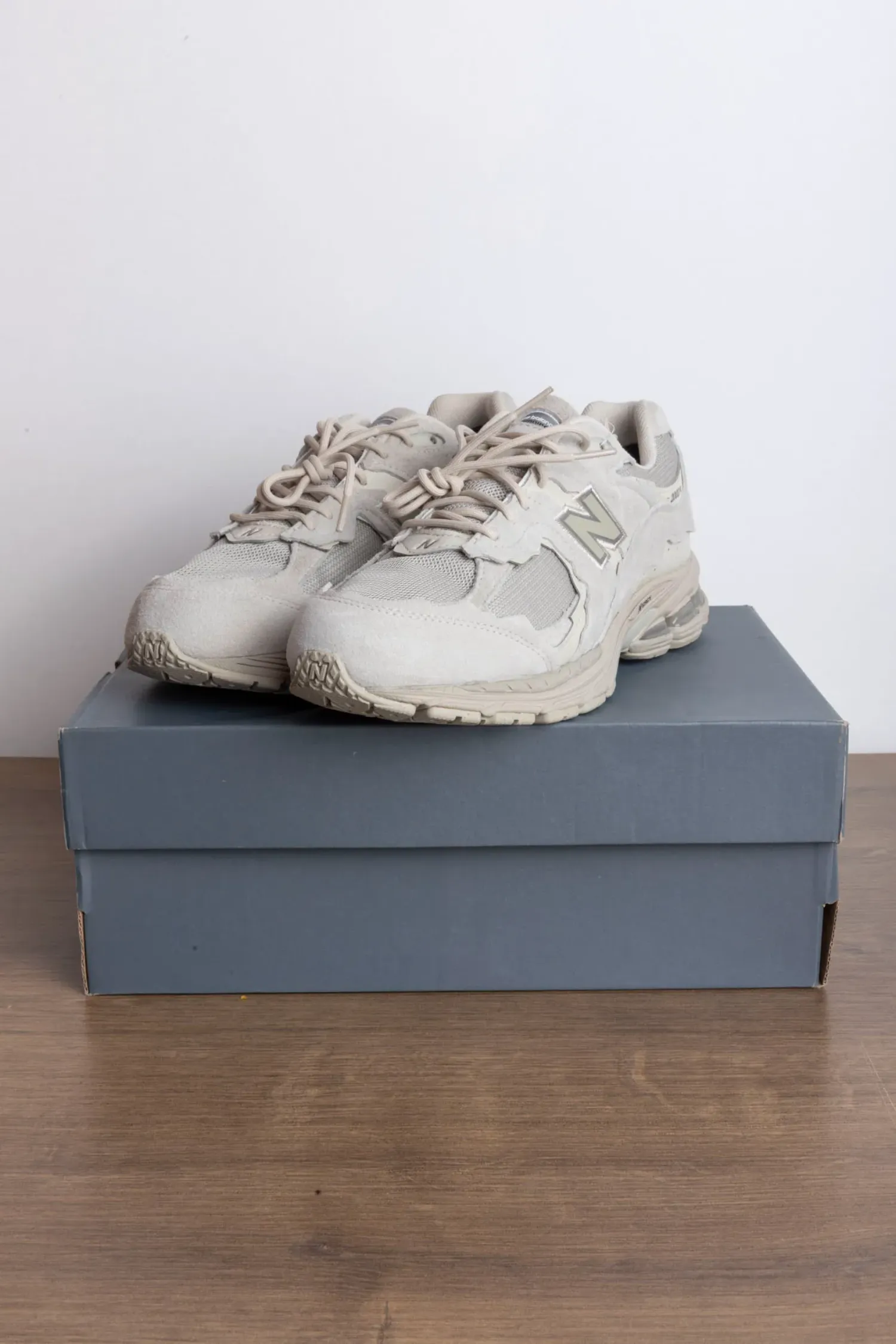 New Balance 2002R Protection Pack GORE-TEX Shipyard Silver Metallic