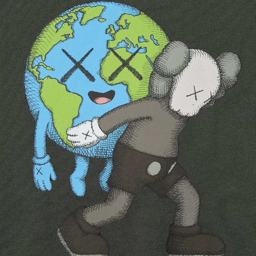 KAWS x Uniqlo Moletom Universe Earth Gray foto 5