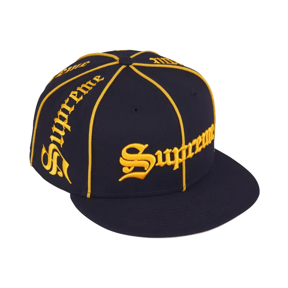 New Era x Supreme Boné Piping Script Navy FW26-W7 foto 1