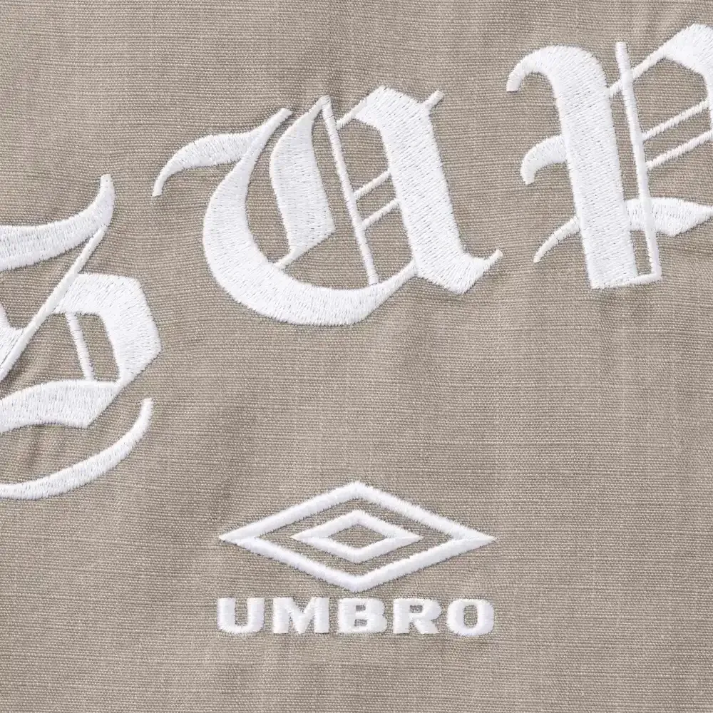 Umbro x Supreme Jaqueta Cotton Ripstop Track Grey FW26-W7 foto 3
