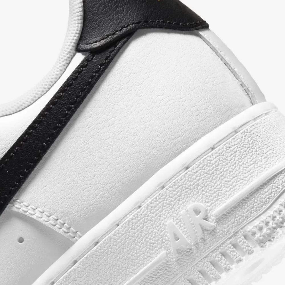 Nike Air Force 1 Low Essential White Black Gold foto 7