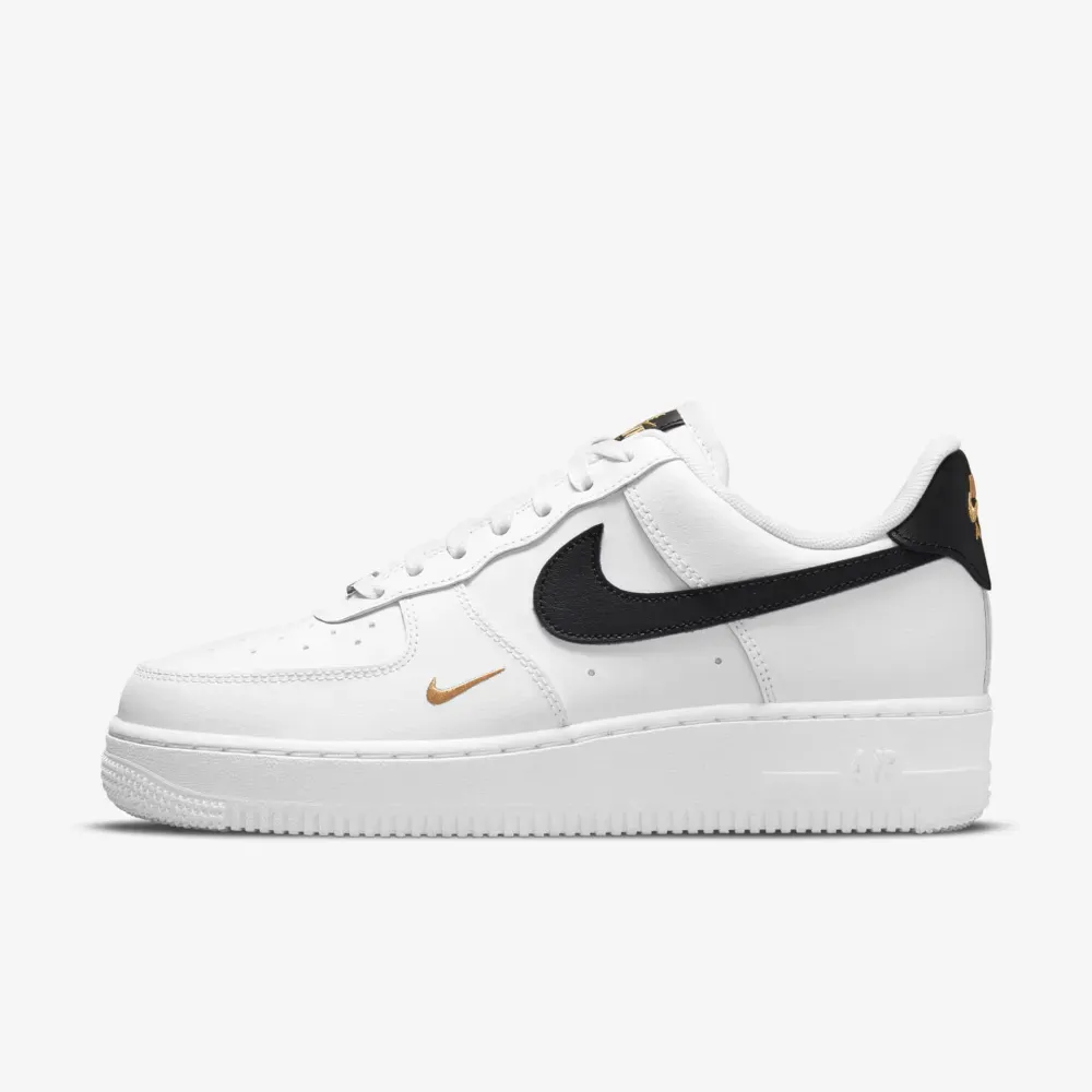 Nike Air Force 1 Low Essential White Black Gold foto 1