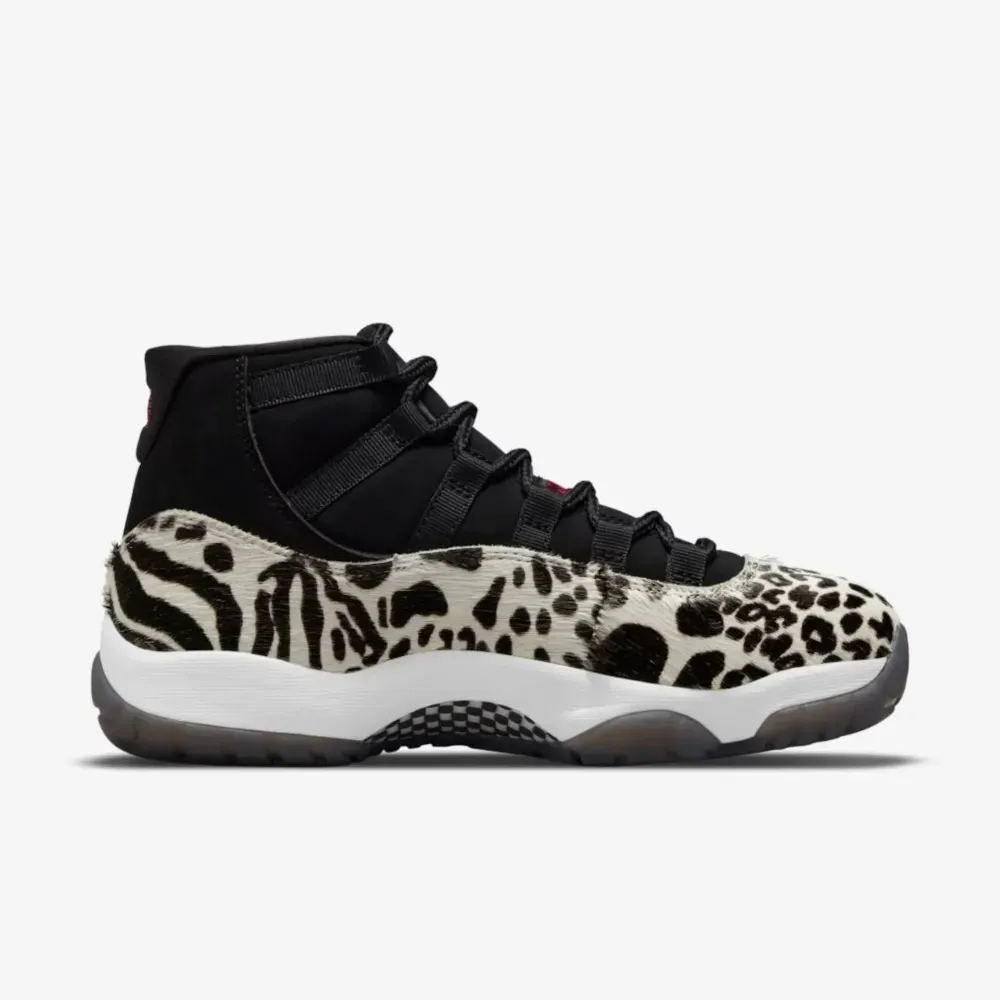 Air Jordan 11 Retro Black and White foto 3