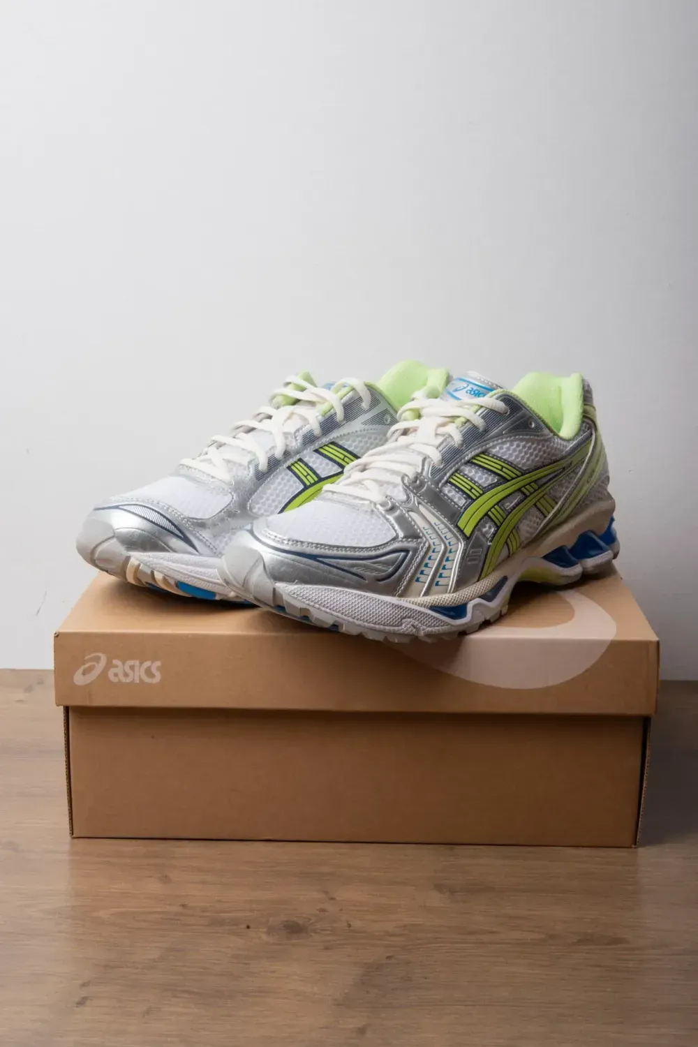 Asics Gel-Kayano 14 White Lime Green — 43, Novo