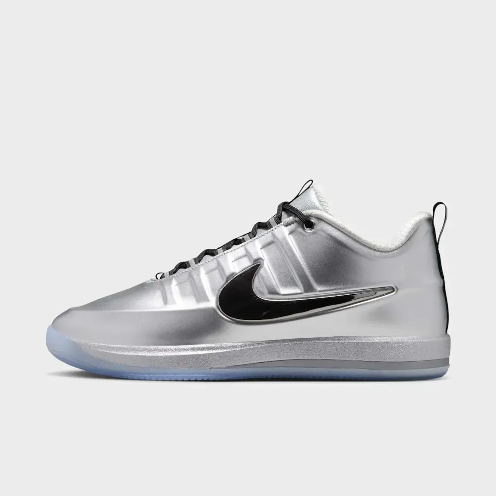 Nike Book 2 Iron Fist foto 1