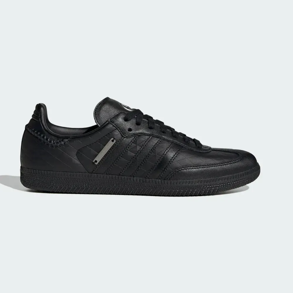 Mercedes AMG x adidas Samba OG Petronas F1 Black foto 1