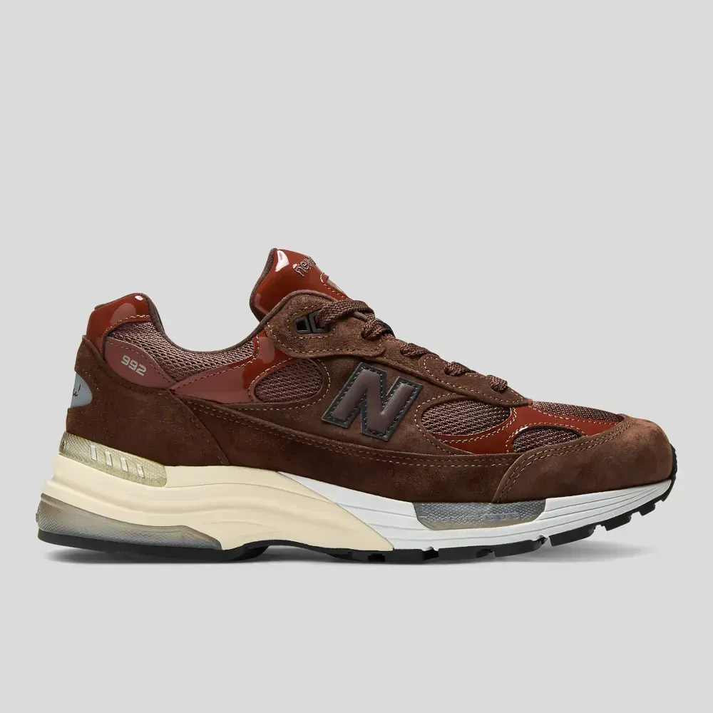 Aminé x New Balance 992 Outdoor School Chocolate Amber foto 1
