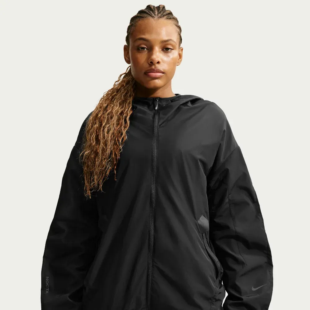 NOCTA x Nike Jaqueta Shroud Cut Black foto 1
