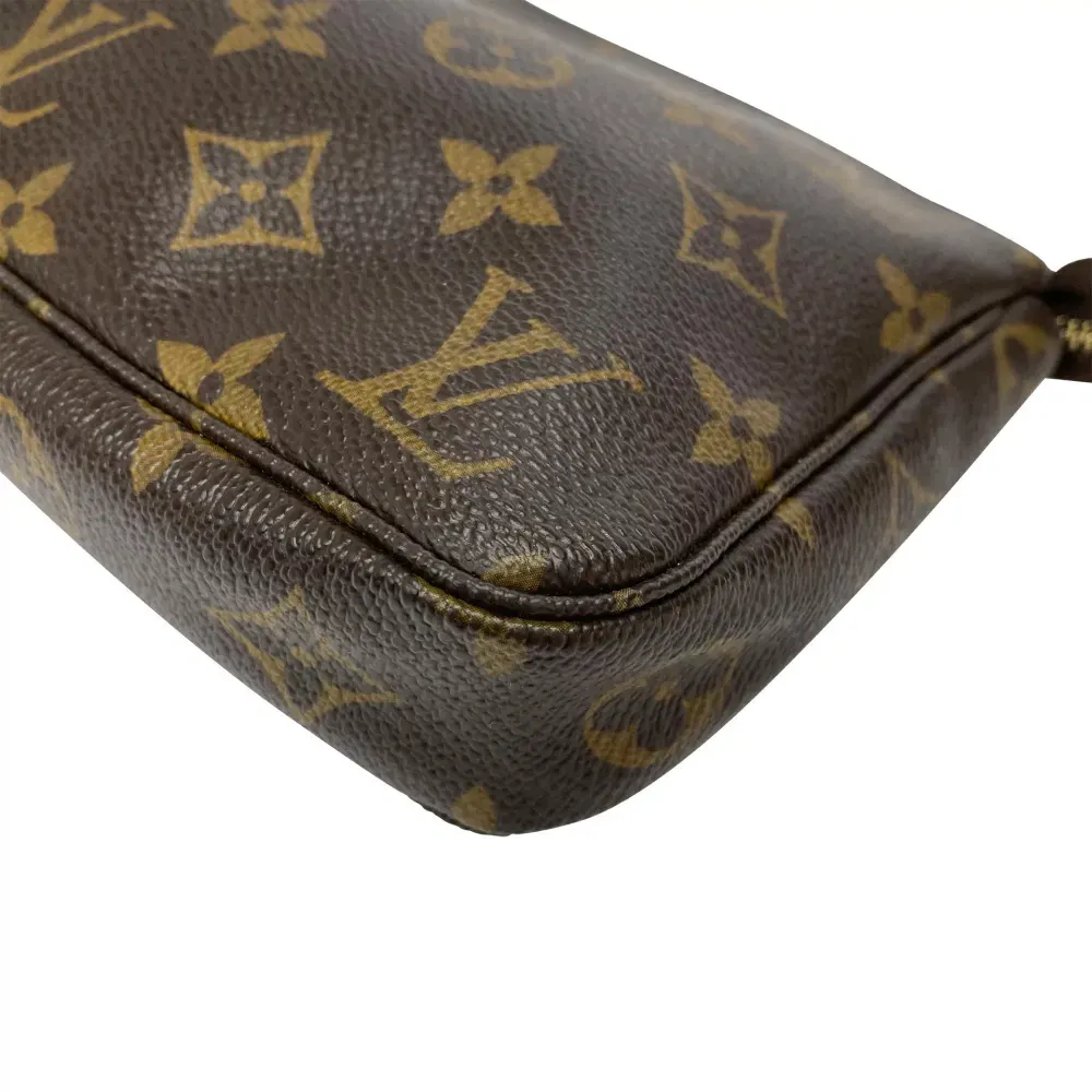 Bolsa Louis Vuitton Pochette Accessoires Monogram Brown foto 2