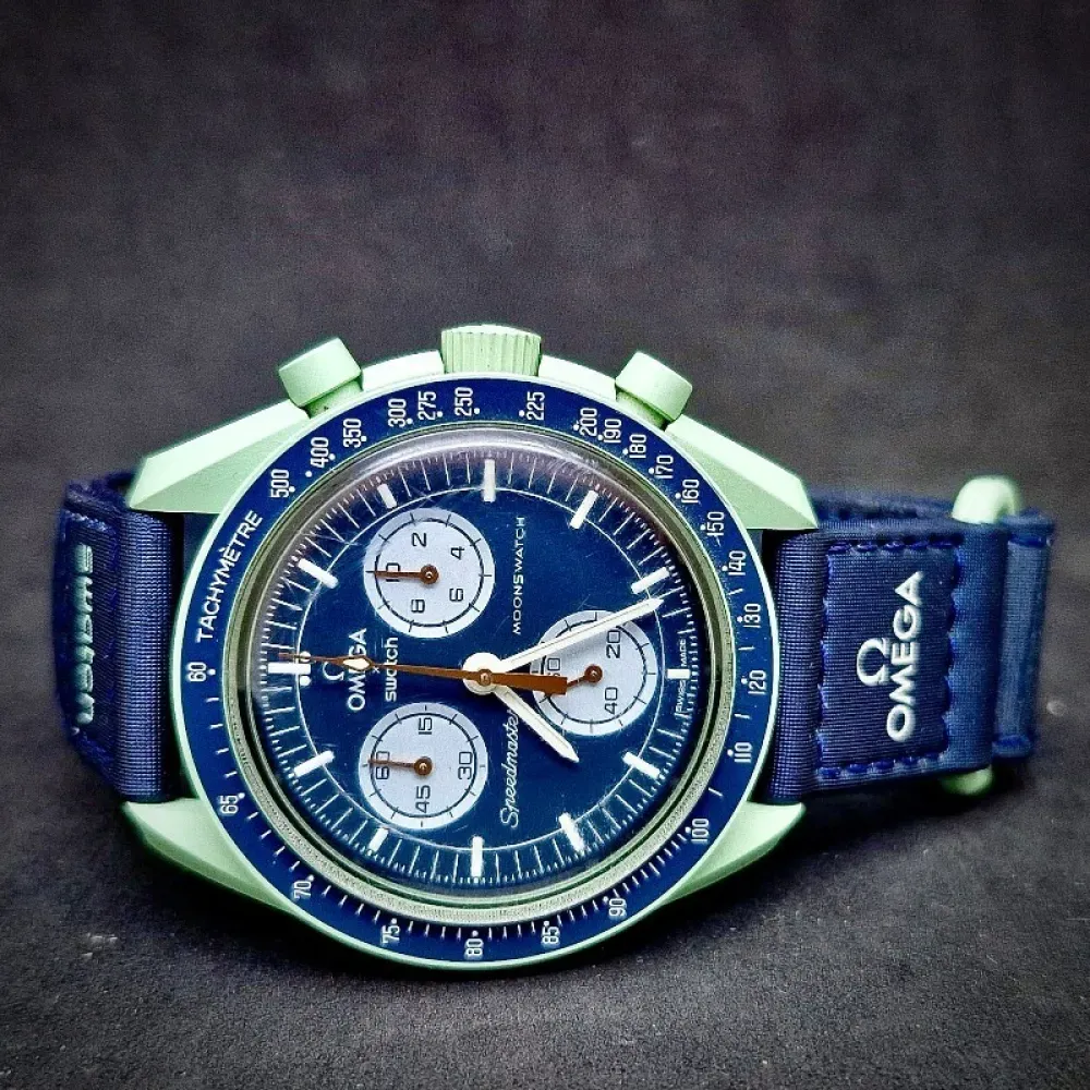Swatch x Omega Relógio Bioceramic Moonswatch Mission to Earth Navy 42mm foto 2