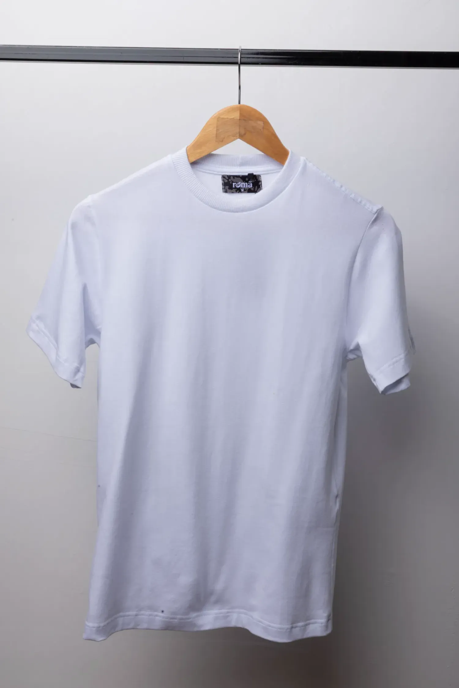 Camiseta Romã Slim Fit White