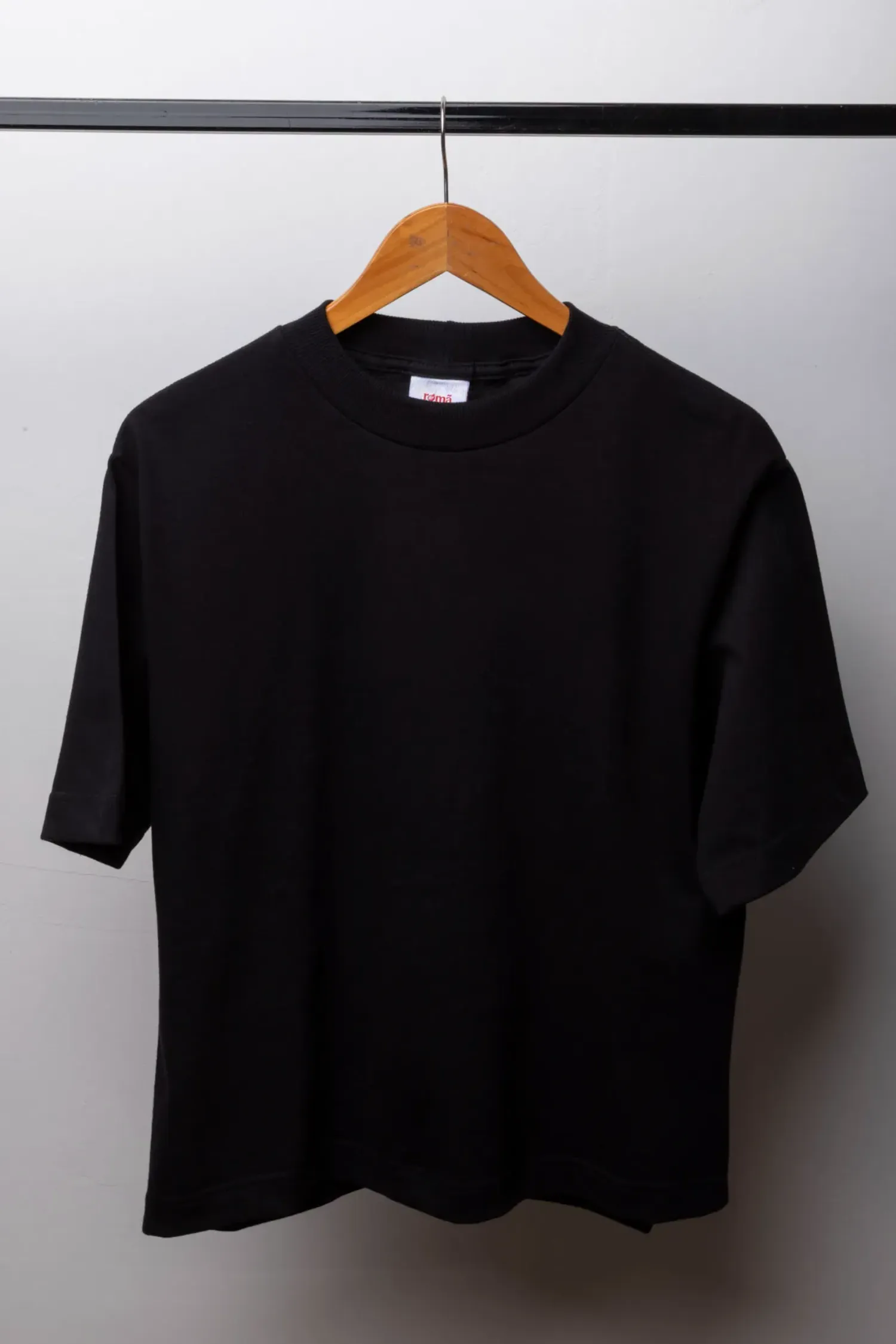 Camiseta Romã Boxy Regular Black