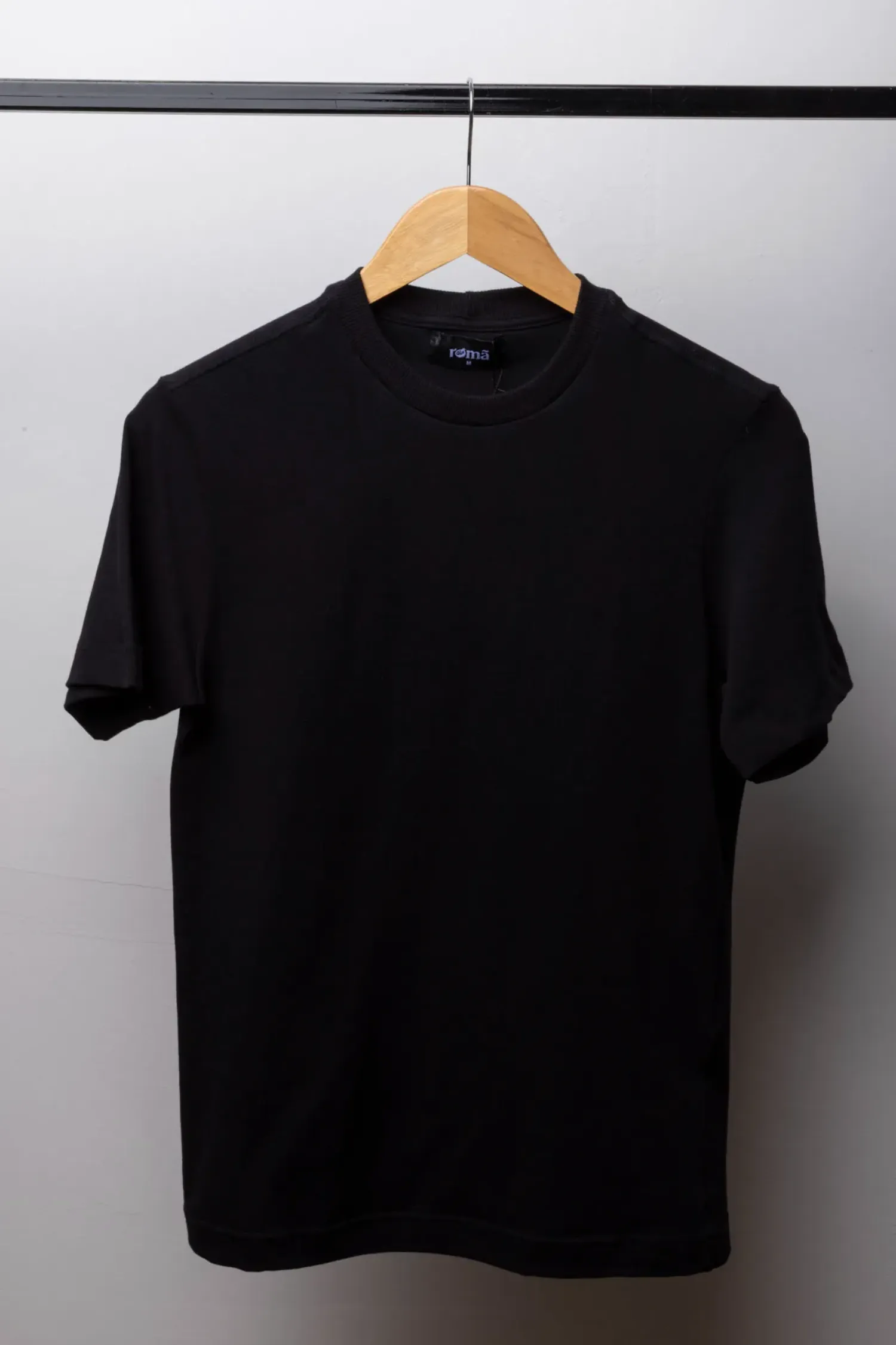Camiseta Romã Slim Fit Black