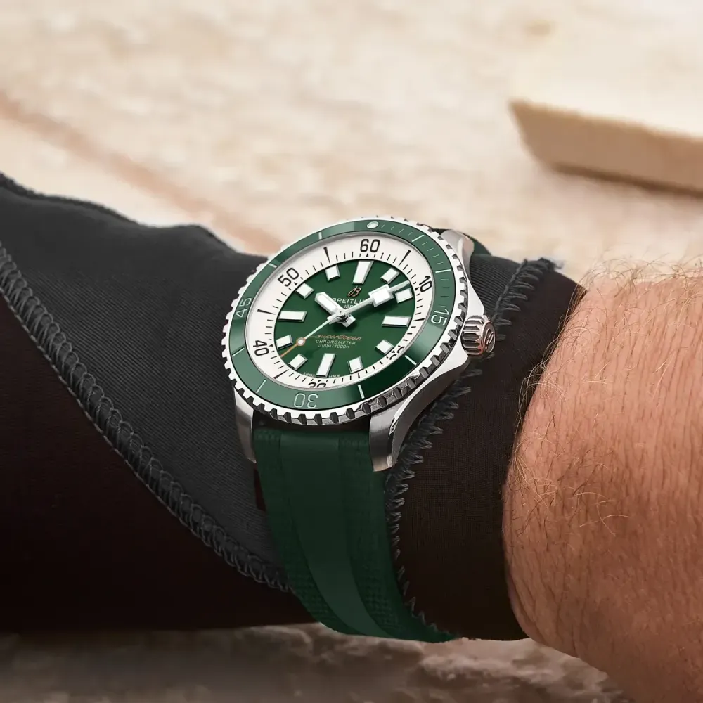 Relógio Breitling Superocean Automatic Green 44mm foto 5