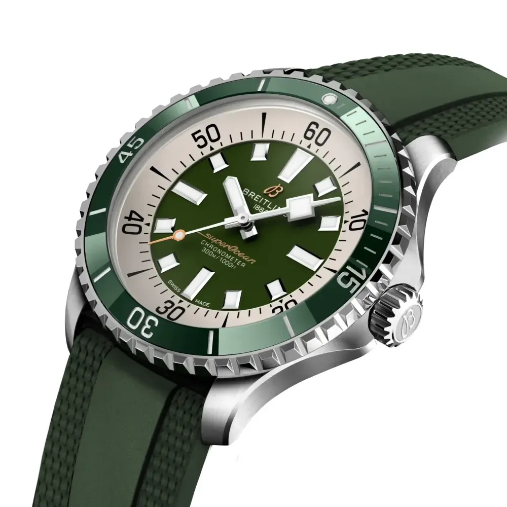 Relógio Breitling Superocean Automatic Green 44mm foto 3