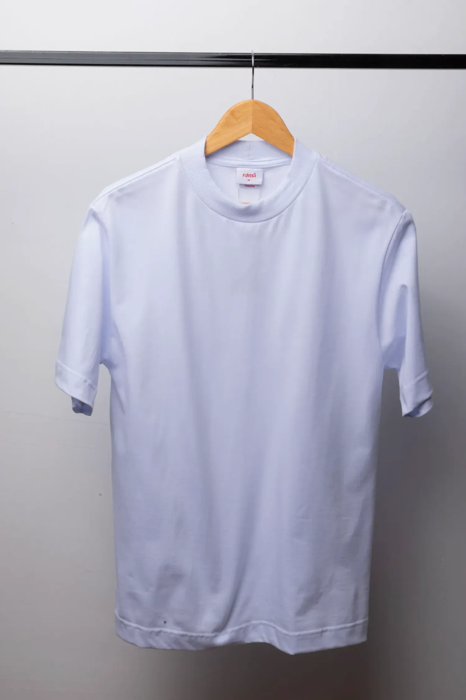 Camiseta Romã Premium Clássica White