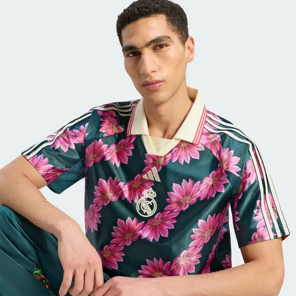 Real Madrid x FARM Rio x adidas Camiseta Flowerbana Aurora Ivy foto 4
