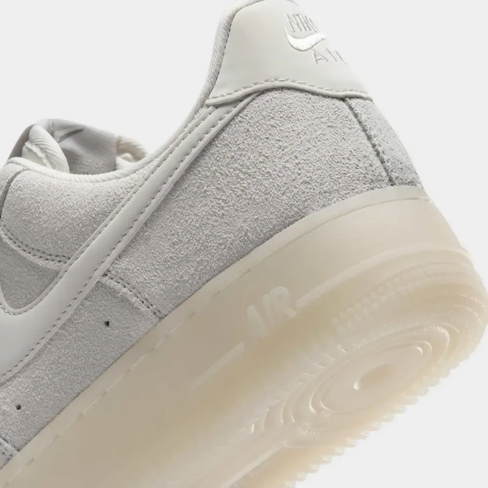 Nike Air Force 1 '07 Suede Sail Light Bone Feminino foto 6