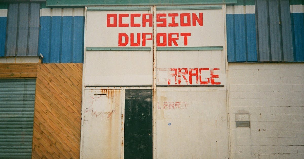 Oxenford garage door maintenance and repair