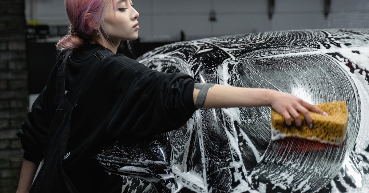 Repairing garage doors in Surfers Paradise