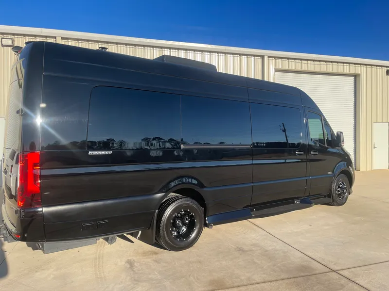 Luxury Limo Rental