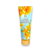 Victoria’s Secret Vibrant Blooming Passionfruit 236ML