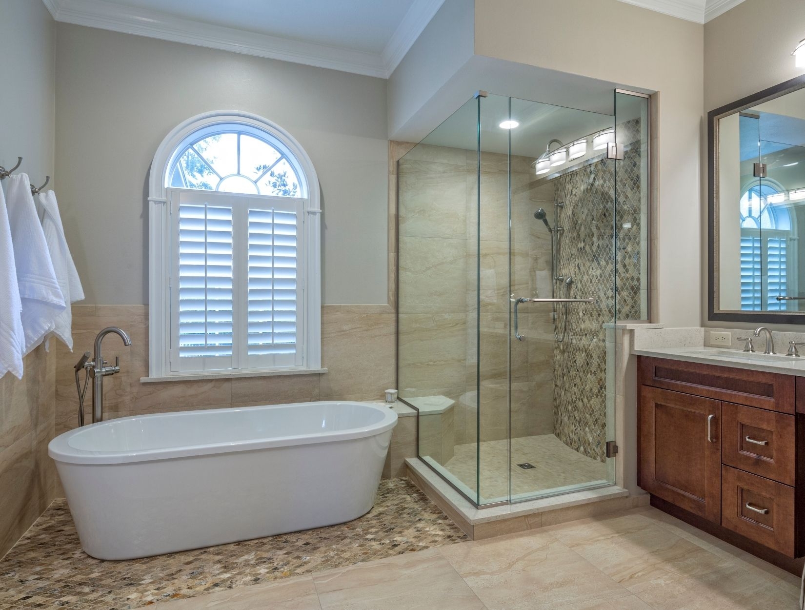 How can I book a cleaning service in Lincoln Park?