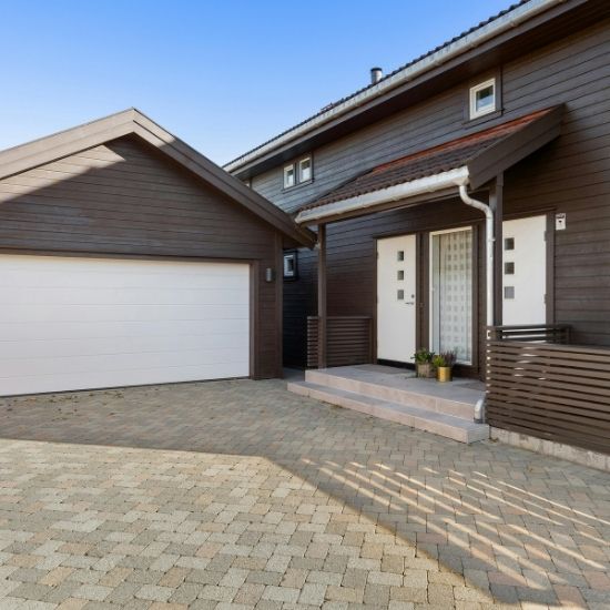 Can they fix garage doors that drag on the floor?  