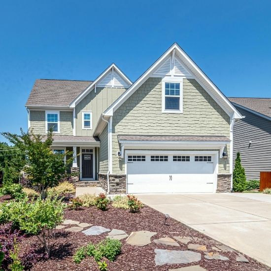 Fast Response Garage Door Repair in Seattle