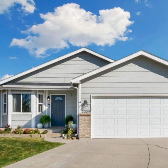 Expert Garage Door Technicians Serving Washington  