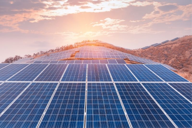portable solar battery
