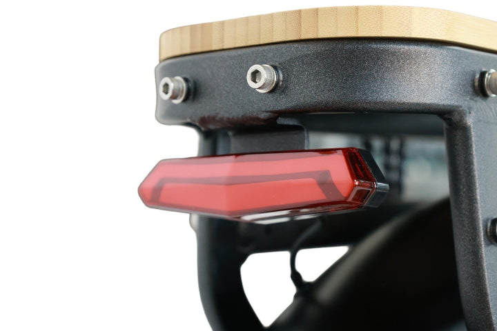 Do Dirwin hunting eBikes come with lights?