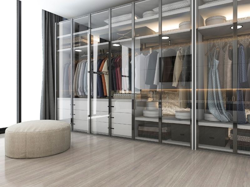 shallow walk in closet