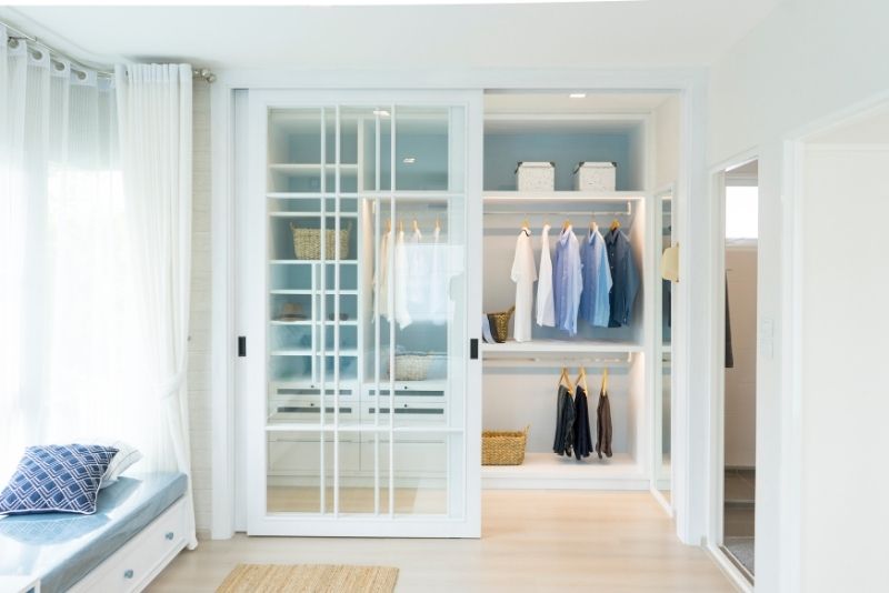 walk in closet as bedroom
