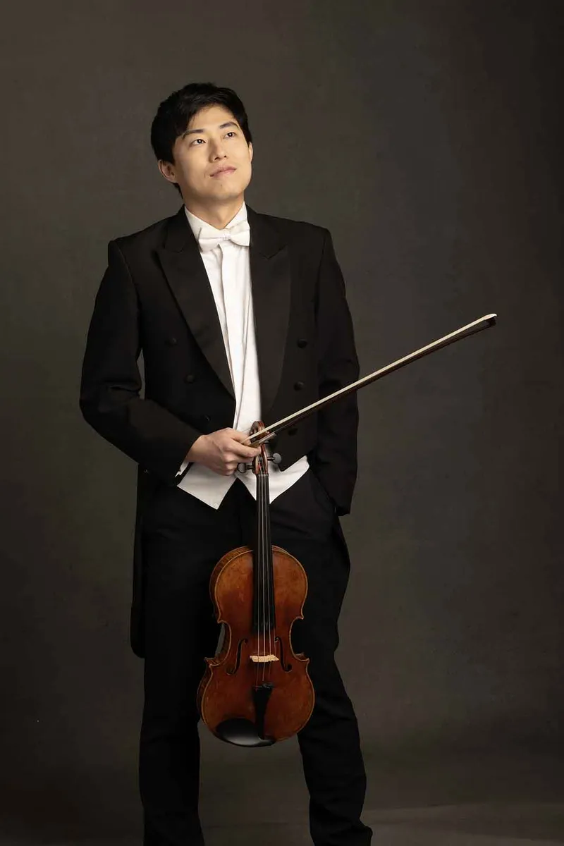 Zhenwei Shi